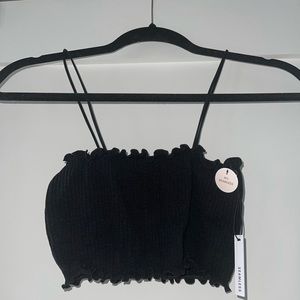NEVER WORN: Forever 21 seamless black cropped tank